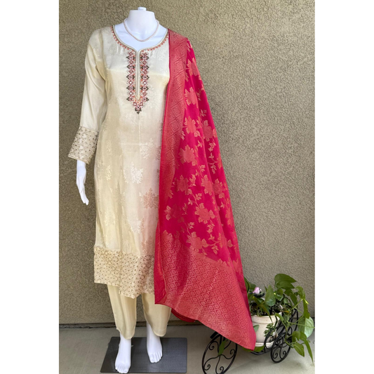 Zarnoor Ivory Suit