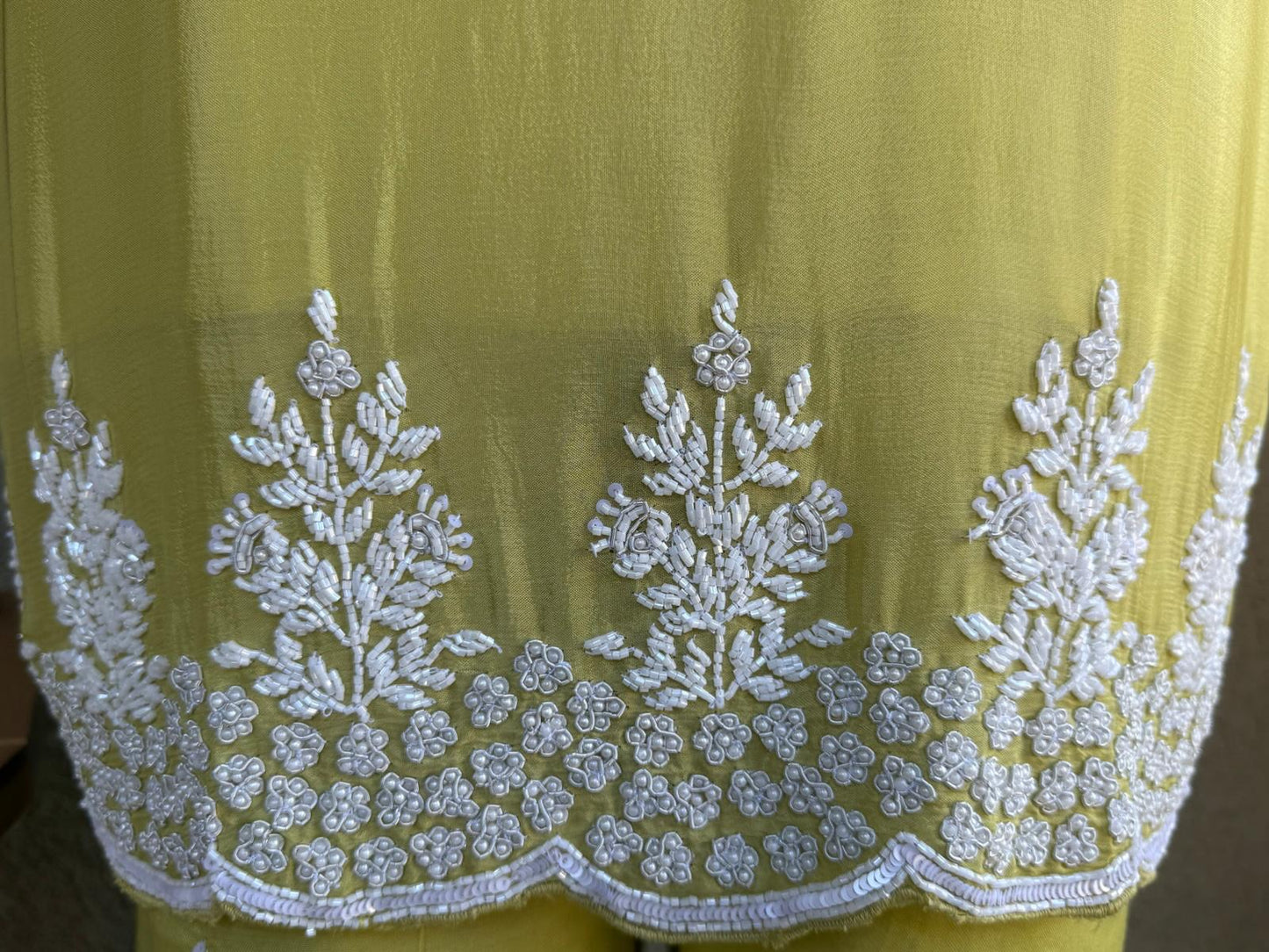 Lemon Glow Elegance